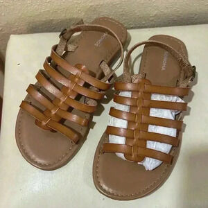 Sandals size 7